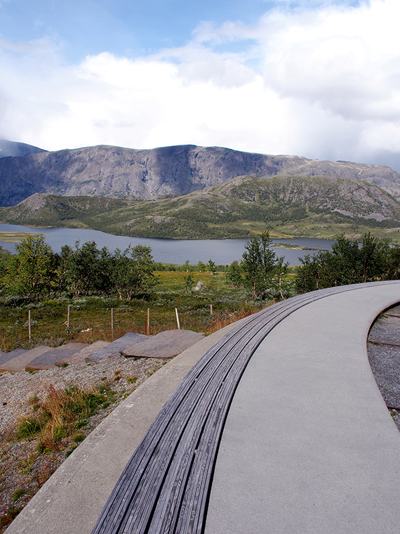 Norweigan <br> Scenic Routes - ©Knut Hjeltnes